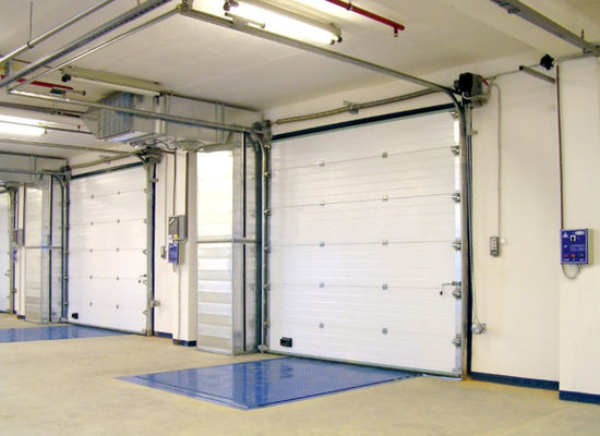Geautomatiseerde Lift Up Sectionele Garagedeuren RVS Aangepaste Overhead