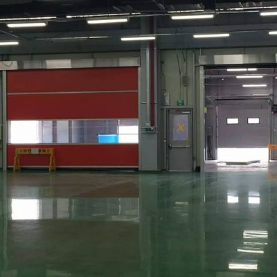 Gordijn Snelroldeur PVC gecoat polyester Lichtheid Flexibiliteit en duurzaamheid
