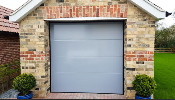 650N/M2 Winddruk Industriële sectiedeuren sectiedeuren Garagedeur Europese standaardkwaliteit Moderne deur