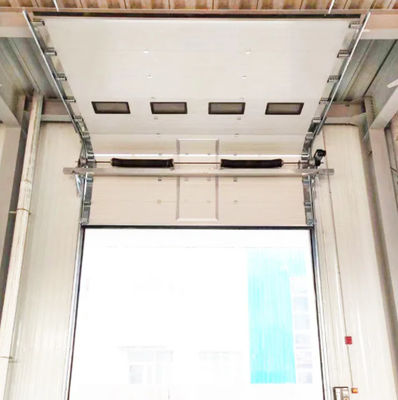 Handmatige bediening Geïsoleerde sectioneel bovendeur Duurzaam stalen isolatie automatisch