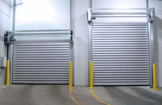 Hoge snelheid gemotoriseerde spiraaldeur met foto-elektrische sensor 0,8m/s snelheid en 220V/50HZ stroomtoevoer Industrieel automatisch