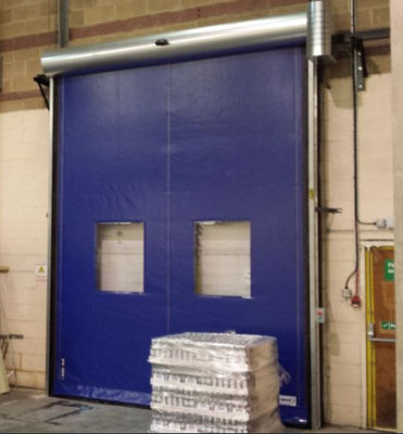 Zware staalstructuur Rapid Roller Zipper deuren met thermische isolatie Automatische PVC stof Flexibel