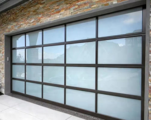 Veiligheid Aluminium sectiedeur met uitstekend isolerend poederbedekt oppervlak in wit/bruin/grijs/zwart