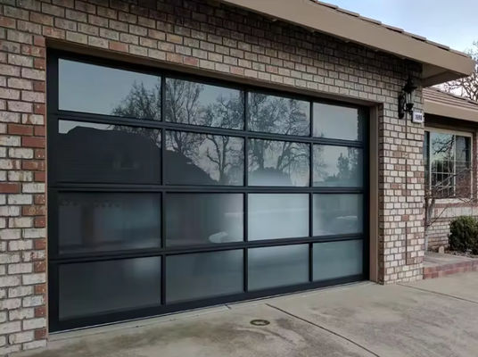 Moderne poedergecoate aluminium doorsnede met veiligheid manuele of automatische bediening
