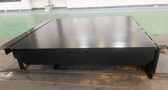 Dock Door Levelers 25000-40000LBS Veilig ontwerp Op maat gemaakt Workshop Automatische Dock Plate