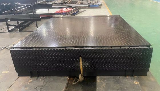 Dock Door Levelers 25000-40000LBS Veilig ontwerp Op maat gemaakt Workshop Automatische Dock Plate