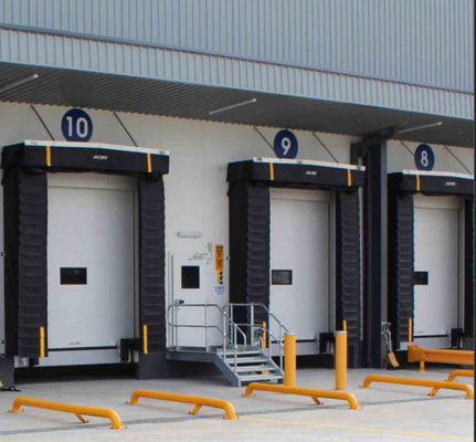 Op maat gemaakte moderne weerbestendige laaddockshelters voor industriële drukke laaddocks