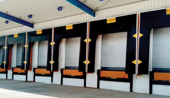 Eenvoudige installatie PVC Dock Door Shelter Biedt bescherming tegen de elementen