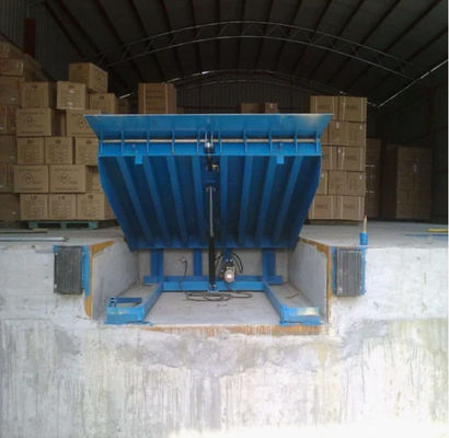 Aanpasbare commerciële elektrische / hydraulische laaddockniveler met veiligheidsstaven