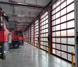 Waterdicht aluminium dubbele beglazing commercieel groothandel dubbele geïsoleerde glazen garagedeuren