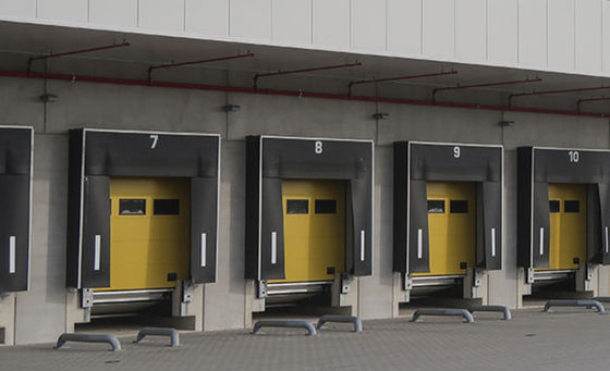 Moderne industriële laaddock Shelters Gemakkelijk te installeren Duurzaamheid Voor Truck Koelkamer Deur