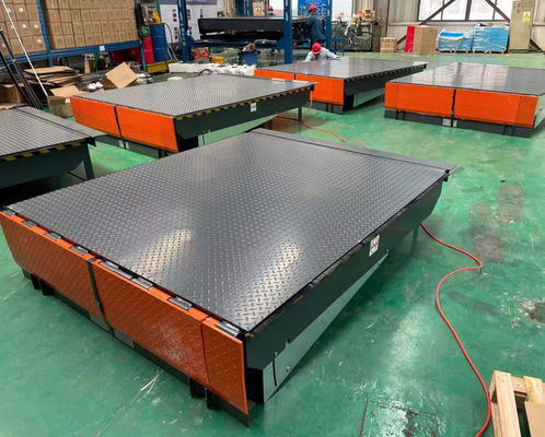 Verstelbare elektrische/hydraulische mechanische docking leveler container dock