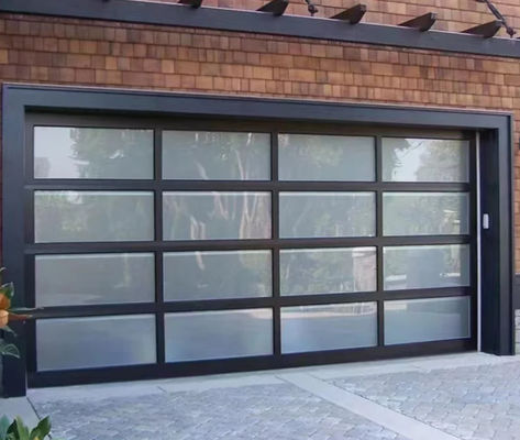 Gepersonaliseerde commerciële dubbele glazen glazen sectieaangedreven garagedeur met waterdichtheid Klasse 3 en handmatig of automatisch