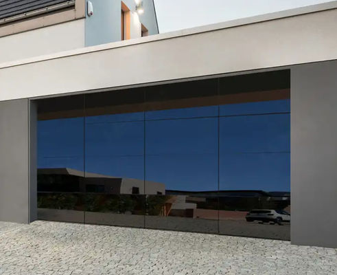 Handmatig of automatisch openen Waterdichtheid Klasse 3 Doorzichtige garagedeur Aluminiumlegeringsglasmateriaal