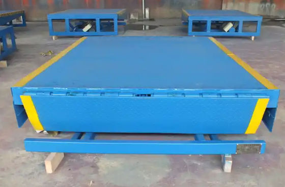 Veiligheidsketens Workshop Automatische Dock Plate Dock Door Levelers 25000-40000LBS Veilig ontwerp voor laden