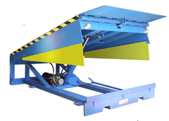 Elektrische werkplaats Automatische Dock Plate Dock Door Levelers 25000-40000LBS Veilig ontwerp Poedercoated