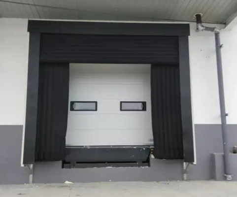 Uitstekende weersbestendigheid Industriële verstelbare geïsoleerde luchtdichte verzegelde opblaasbare havenbescherming uitgebreide PVC-dichtkussing voor magazijn en werkplaats materiaalleverancier