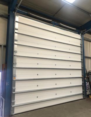 Hoogbeveiligde slot brandweer industriële sectionaaldeuren met automatische gevormde en noodontgrendeling brandwerende roldeur exporteurs