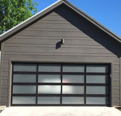 Moderne zwarte elegante aluminium frame gehard glas transparante sectieaansluiting Garagedeur handmatig of automatisch openen sectieaansluiting