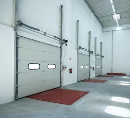 650N/M2 Winddruk Industriële sectiedeuren sectiedeuren Garagedeur Europese standaardkwaliteit Moderne deur