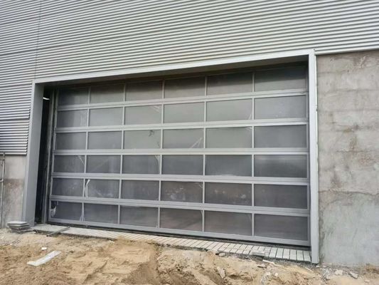 40 mm UV-bestendige verticale lift Moderne sectionele aluminium sectionaaldeur met volledig zicht
