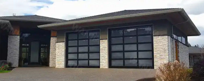 Moderne geluidsisolatie Aluminium sectiedeur met handmatig/automatisch openen 9x8 9x7 16x7 deur