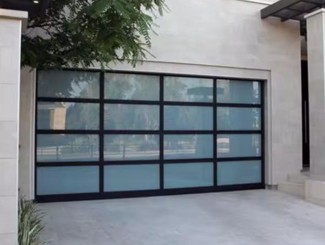 Veiligheid Witte aluminium deur met uitstekende isolatie en elegante poedercoating 9x8 9x7 16x7