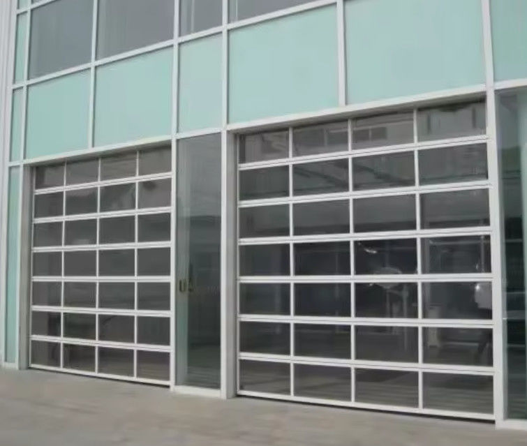Poeder gecoate aluminium deur met dubbele beglazing Uitstekende isolatie Direct verkoopt deur