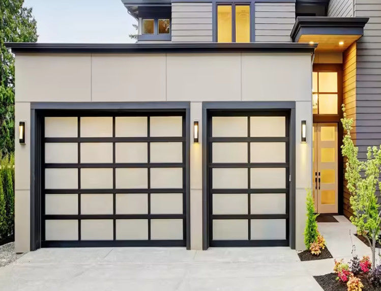 Afdelings aluminium garagedeur met dubbele beglazing 9x8 9x7 16x7 Moderne afdelings overhead Full View Aluminium gehard