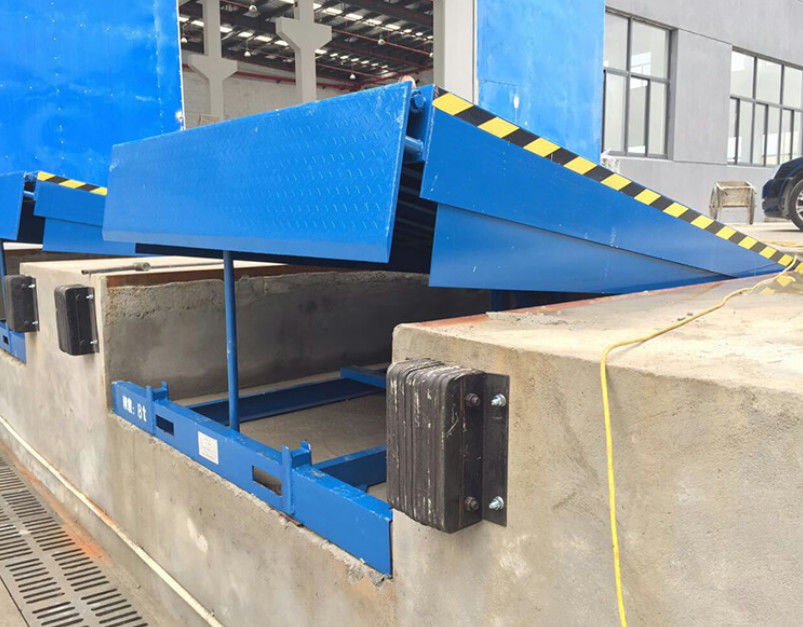 Elektrische ladingdock leveler met verbeterde veiligheidskenmerken 8ton 10ton container stationary boarding bridge
