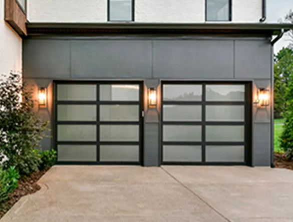 Aluminiumlegeringsglas Waterdichtheid Klasse 3 Doorzichtig glas Sectieve garagedeur Voor industriële gebouwen