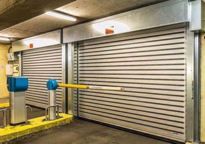 Veilig aluminium doorzichtige hogesnelheidspiraaldeur met foto-elektrisch veiligheidsysteem en luchtdoorlaatbaarheid ≤2,0m3/ M2.s