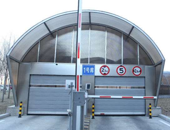 Op maat gemaakte doorzichtige aluminium hoge snelheidspiraaldeur Veiligheidsefficiëntie Windweerstand ≤2,0KN/m2
