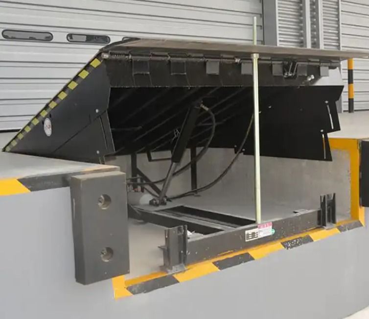 Verstelbare hydraulische opslagruimte Handheld afstandsbediende dockdeur levelers Workshop Automatische dockplaat dockdeur levelers voor logistiek centrum